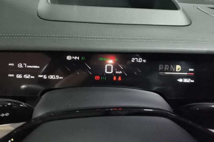 Used NETA S 2022 Pure Electric 715 km Range Rear-Wheel Drive LiDAR Version Instrument Cluster