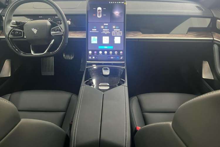 Used NETA S 2022 Extended-Range Version 1160 km Range Rear-Wheel-Drive Compact Edition Interior 1