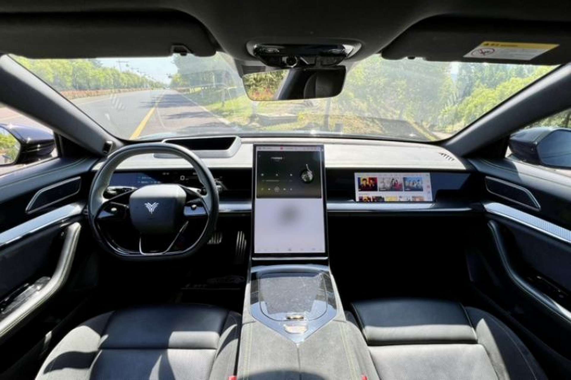 Used NETA S 2022 All-Electric 650 km Four-Wheel Drive Flagship Edition Interior 2