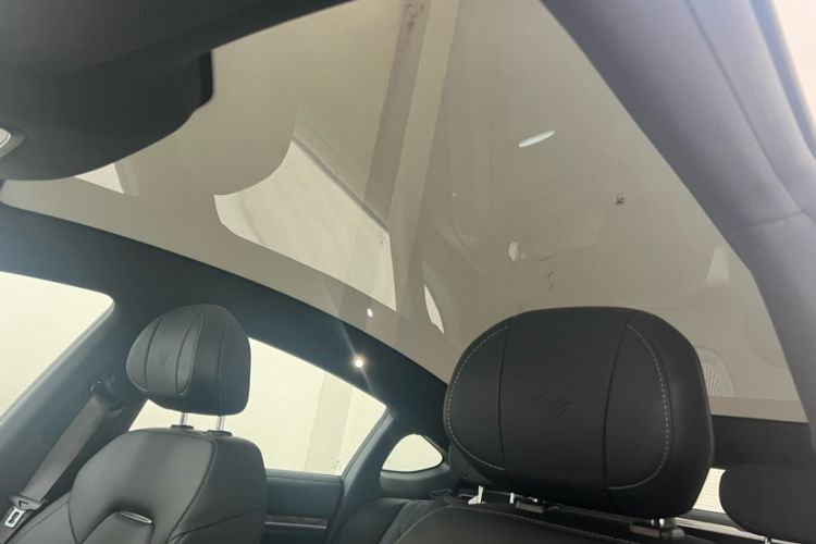 Used NETA S 2022 Extended-Range Version 1160 km Range Rear-Wheel-Drive Compact Edition Interior 6