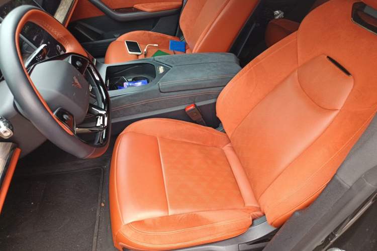 Used NETA S 2022 Extended-Range Version 1160 km Rear-Drive Big Edition Left Front Seat