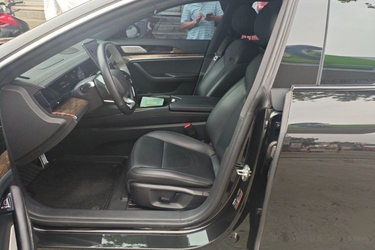 Used NETA S 2022 Extended-Range Version 1160 km Range Rear-Wheel-Drive Compact Edition Left Front Seat
