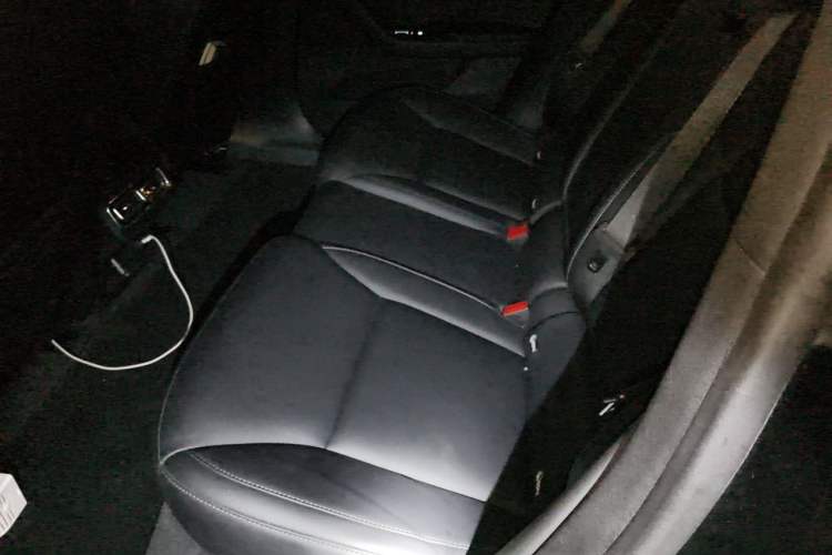 Used NETA S 2022 Extended-Range Version 1160 km Range Rear-Wheel-Drive Compact Edition Left Rear Seat
