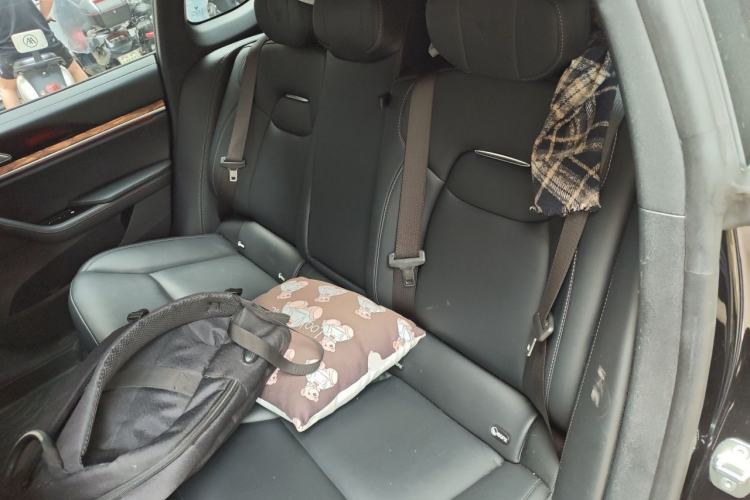 Used NETA S 2022 Extended-Range Version 1160 km Range Rear-Wheel-Drive Compact Edition Left Rear Seat