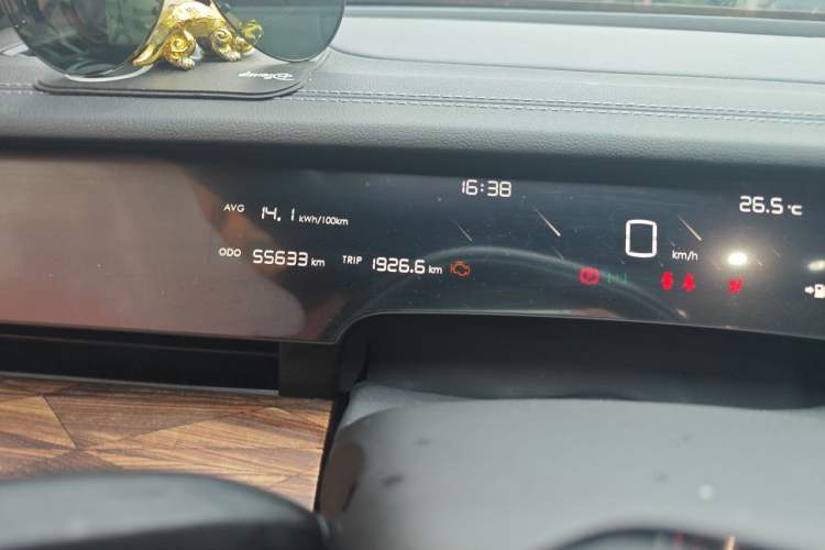 Used NETA S 2022 Extended-Range Version 1160 km Range Rear-Wheel-Drive Compact Edition Odometer Close Up