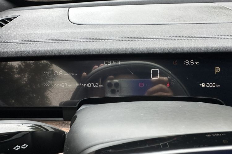 Used NETA S 2022 Extended-Range Version 1160 km Range Rear-Wheel Drive Mid-Grade Odometer Close Up