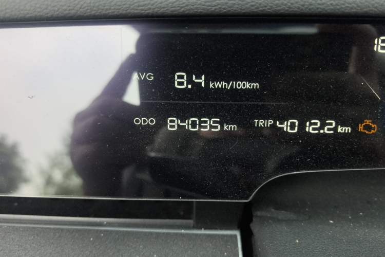 Used NETA S 2022 Extended-Range Version 1160 km Range Rear-Wheel Drive Mid-Grade Odometer Close Up