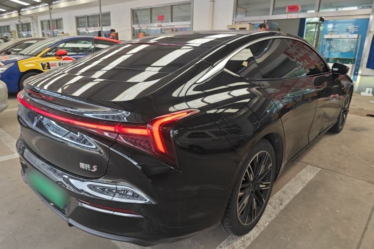Used NETA S 2022 Extended-Range Version 1160 km Range Rear-Wheel-Drive Compact Edition Rear Right 45 Deg