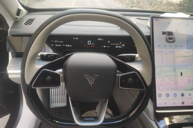 Used NETA S 2022 Extended-Range Version 1160 km Range Rear-Wheel Drive Mid-Grade Steering Wheel