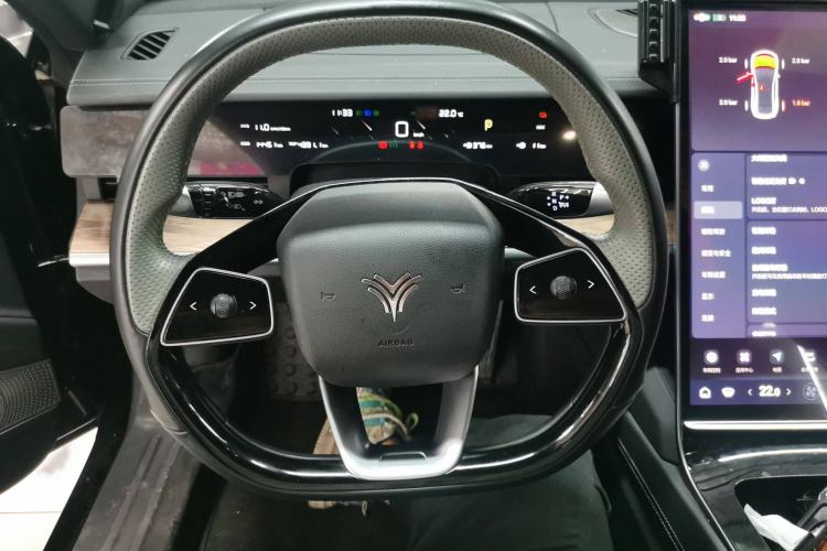 Used NETA S 2022 Extended-Range Version 1160 km Range Rear-Wheel Drive Mid-Grade Steering Wheel