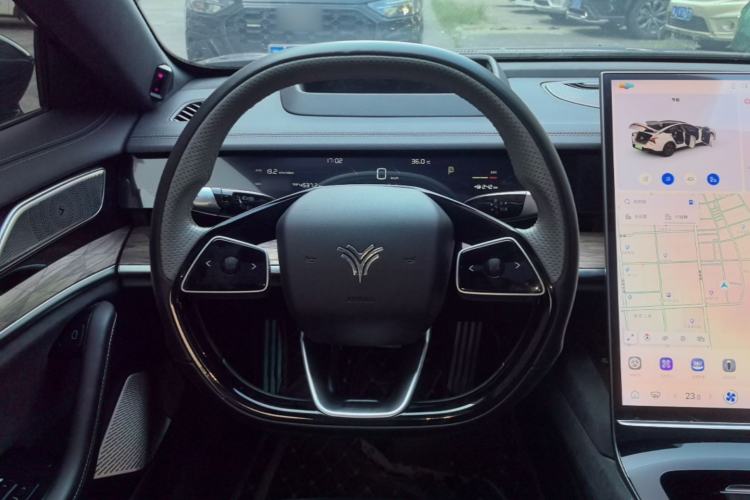 Used NETA S 2022 All-Electric 650 km Four-Wheel Drive Premium Version Steering Wheel
