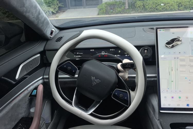 Used NETA S 2022 Extended-Range Version 1160 km Range Rear-Wheel Drive Mid-Grade Steering Wheel
