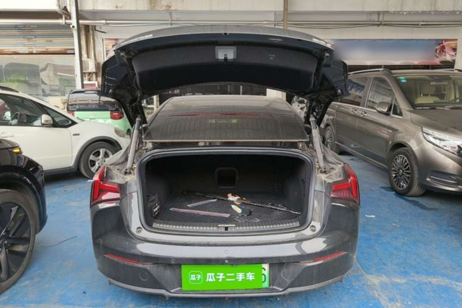 Used NETA S 2022 All-Electric 650 km Four-Wheel Drive Premium Version Trunk