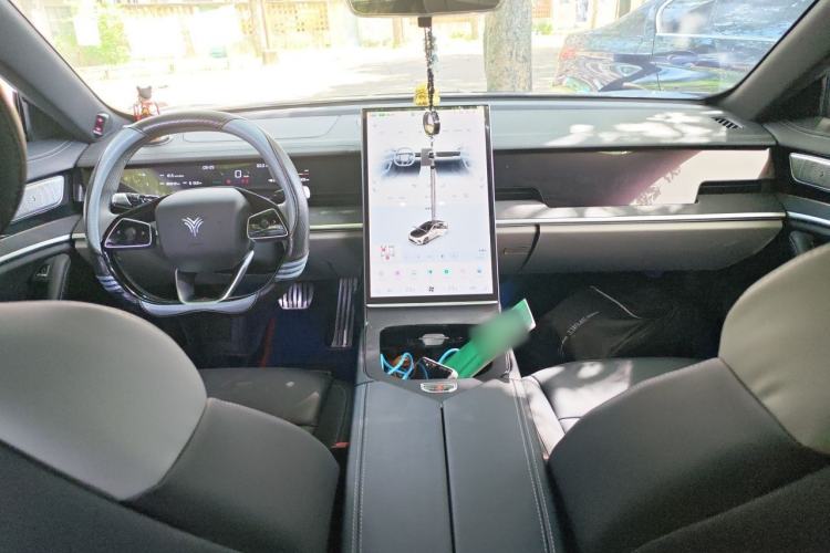 Used NETA S 2022 Extended-Range Version 1160 km Range Rear-Wheel Drive Mid-Grade Center Console
