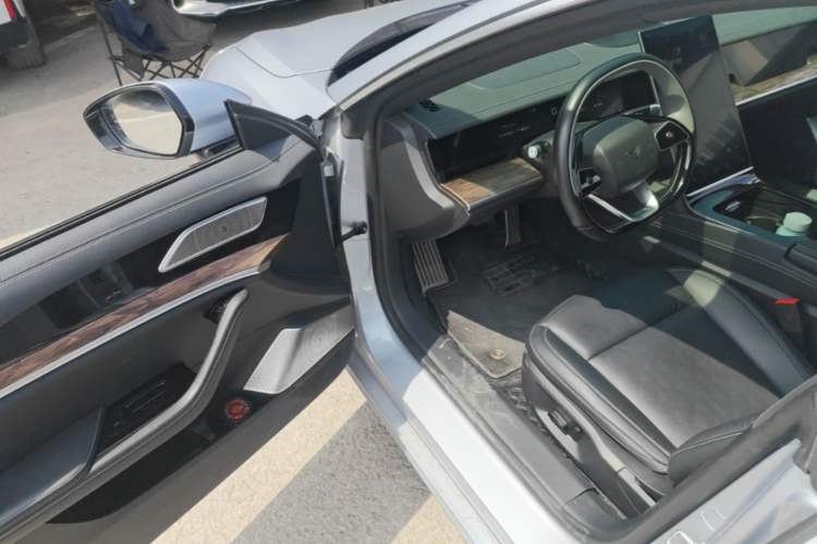 Used NETA S 2022 Extended-Range Version 1160 km Range Rear-Wheel-Drive Compact Edition Driver Seat