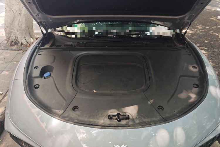 Used NETA S 2022 Extended-Range Version 1160 km Range Rear-Wheel Drive Mid-Grade Engine Bay