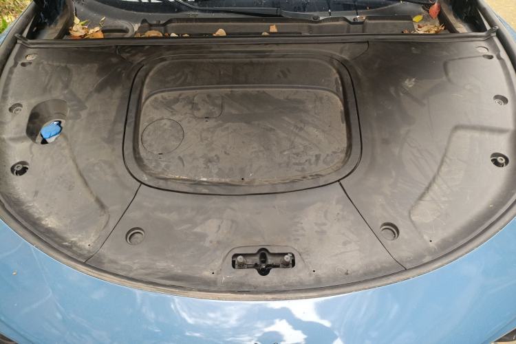 Used NETA S 2022 Extended-Range Version 1160 km Range Rear-Wheel Drive Mid-Grade Engine Bay