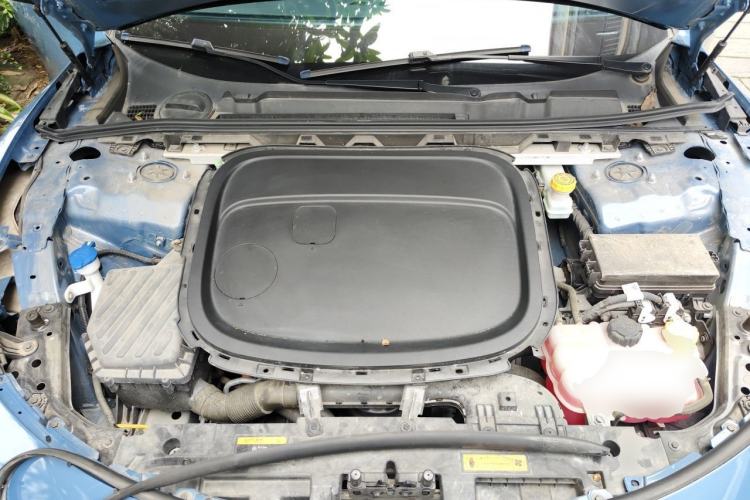 Used NETA S 2022 Extended-Range Version 1160 km Range Rear-Wheel Drive Mid-Grade Engine Bay