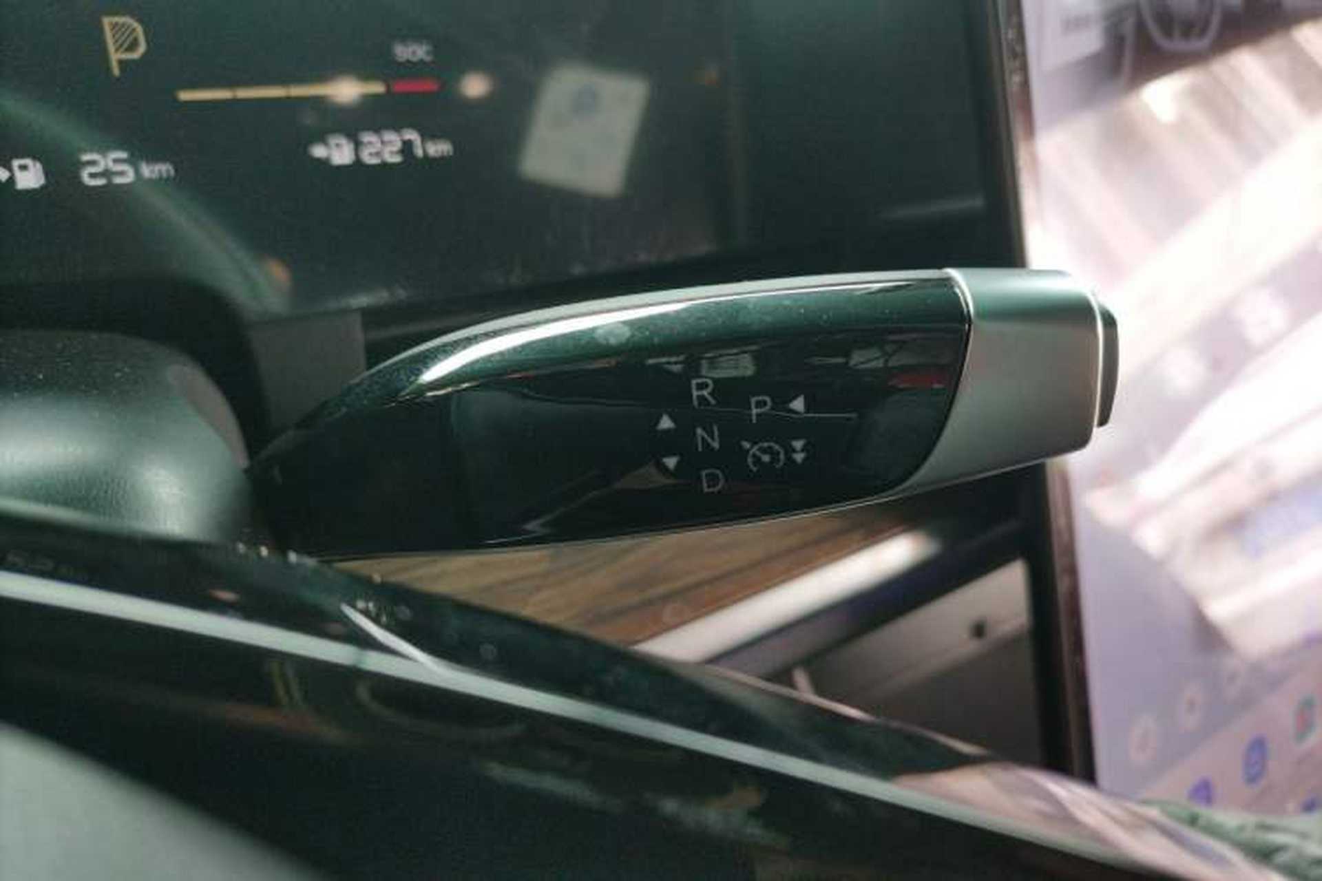 Used NETA S 2022 Extended-Range Version 1160 km Range Rear-Wheel-Drive Compact Edition Gear Lever