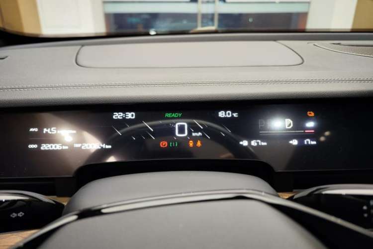 Used NETA S 2022 Extended-Range Version 1160 km Range Rear-Wheel Drive Mid-Grade Instrument Cluster