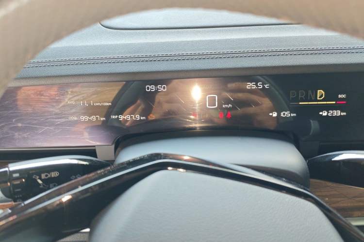 Used NETA S 2022 Extended-Range Version 1160 km Range Rear-Wheel Drive Mid-Grade Instrument Cluster