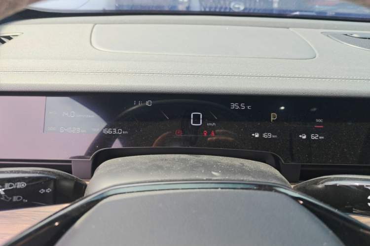 Used NETA S 2022 Extended-Range Version 1160 km Range Rear-Wheel-Drive Compact Edition Instrument Cluster