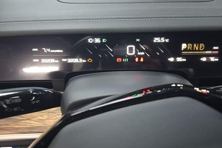 Used NETA S 2022 Extended-Range Version 1160 km Range Rear-Wheel-Drive Compact Edition Instrument Cluster