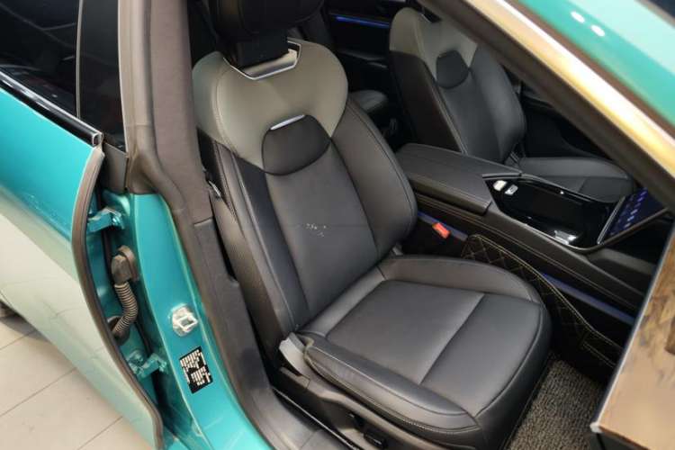 Used NETA S 2022 Extended-Range Version 1160 km Range Rear-Wheel Drive Mid-Grade Interior 10