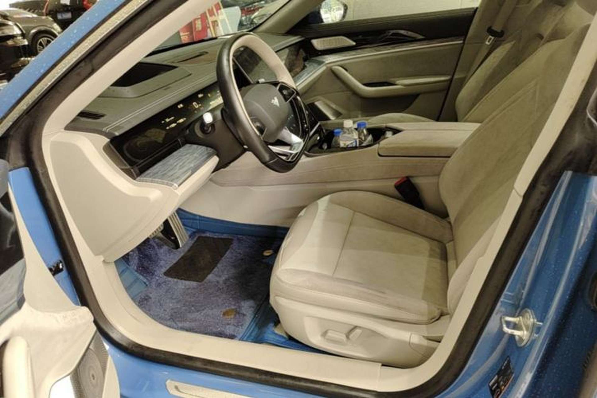 Used NETA S 2022 Extended-Range Version 1160 km Rear-Drive Big Edition Left Front Seat