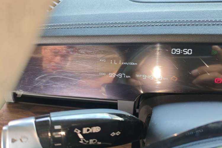 Used NETA S 2022 Extended-Range Version 1160 km Range Rear-Wheel Drive Mid-Grade Odometer Close Up