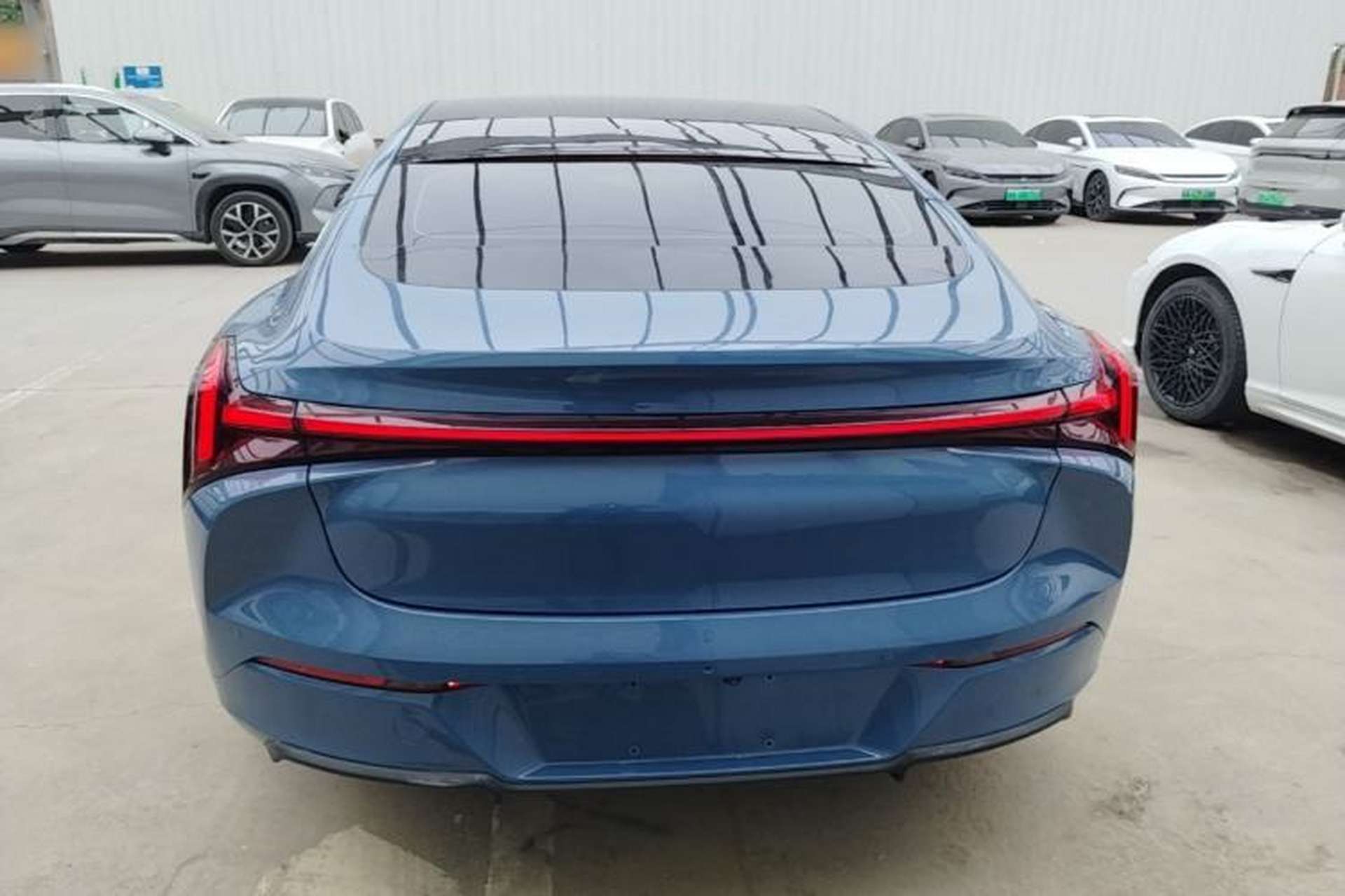 Used NETA S 2022 Extended-Range Version 1160 km Range Rear-Wheel Drive Mid-Grade Rear