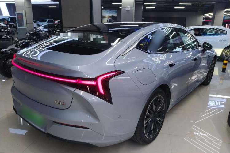 Used NETA S 2022 Pure Electric 715 km Range Rear-Wheel Drive Mid-Range Version Rear Right 45 Deg