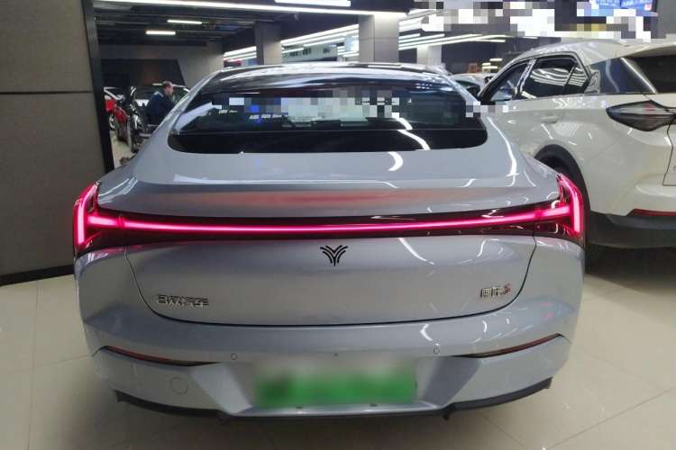 Used NETA S 2022 Pure Electric 715 km Range Rear-Wheel Drive Mid-Range Version Rear