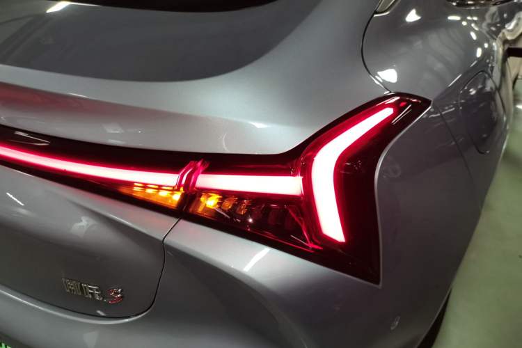 Used NETA S 2022 Extended-Range Version 1160 km Rear-Drive Big Edition Right Rear Taillight