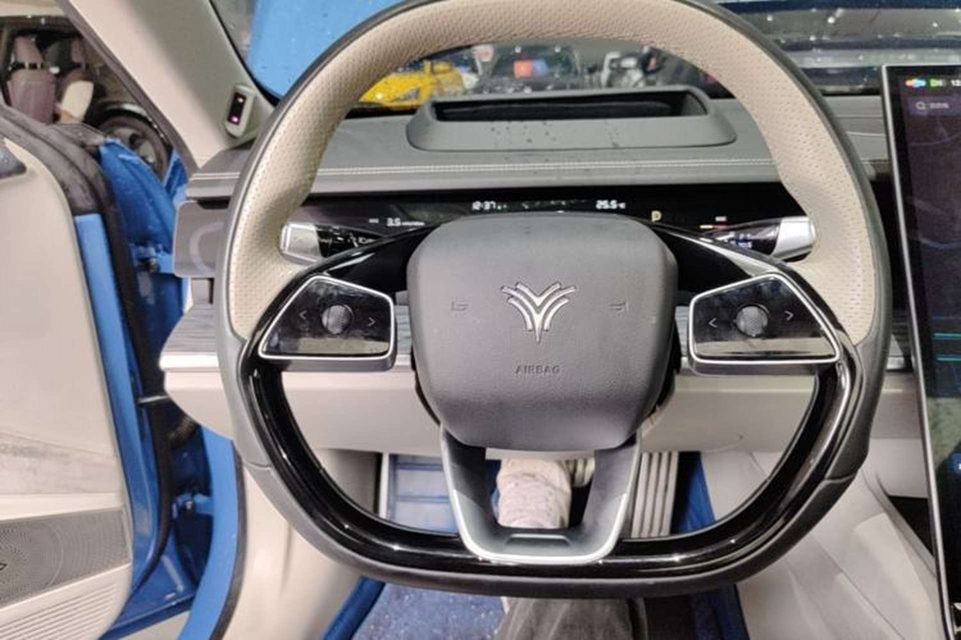 Used NETA S 2022 Extended-Range Version 1160 km Rear-Drive Big Edition Steering Wheel