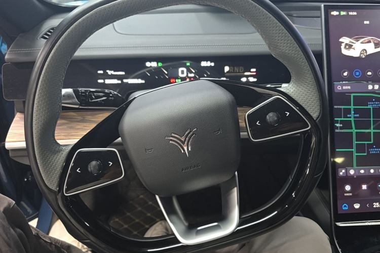 Used NETA S 2022 Extended-Range Version 1160 km Range Rear-Wheel-Drive Compact Edition Steering Wheel