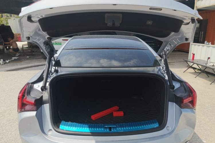 Used NETA S 2022 Extended-Range Version 1160 km Range Rear-Wheel-Drive Compact Edition Trunk