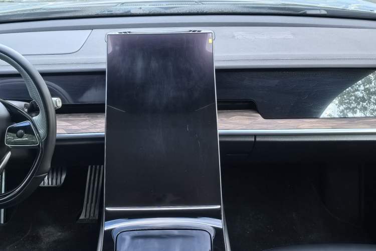 Used NETA S 2022 Extended-Range Version 1160 km Range Rear-Wheel-Drive Compact Edition Audio And AC Panel