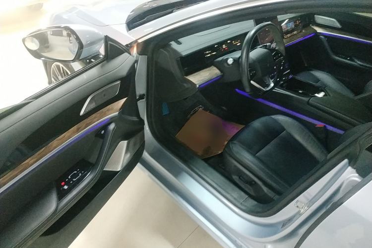Used NETA S 2022 Pure Electric 715 km Range Rear-Wheel Drive Mid-Range Version Driver Seat