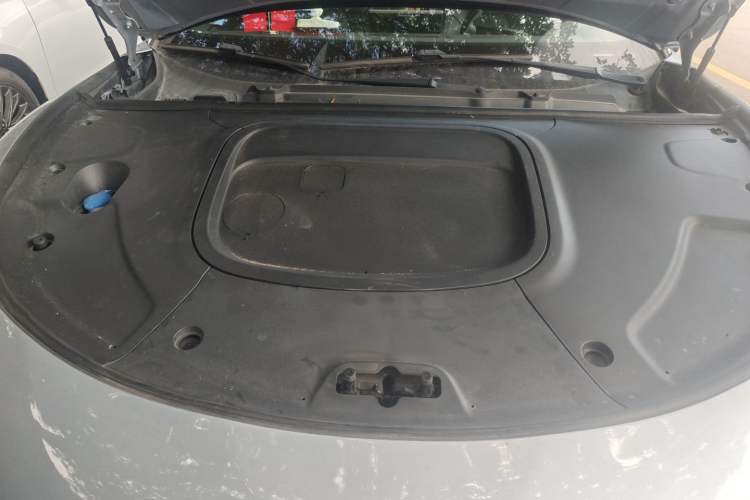 Used NETA S 2022 Extended-Range Version 1160 km Range Rear-Wheel-Drive Compact Edition Engine Bay