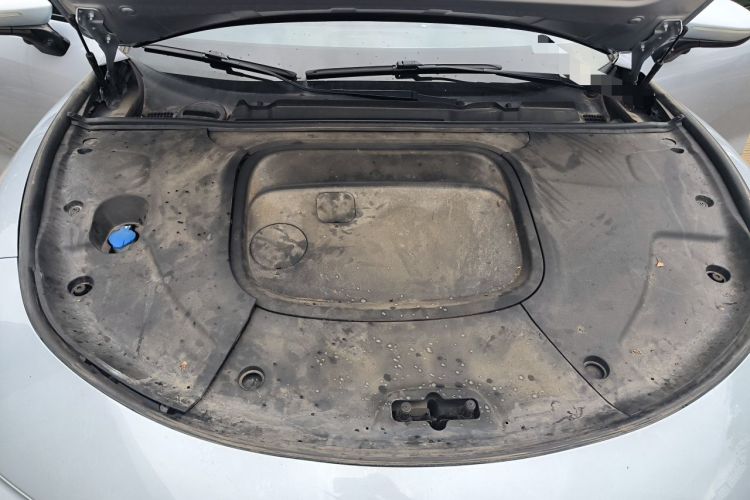 Used NETA S 2022 Extended-Range Version 1160 km Range Rear-Wheel Drive Mid-Grade Engine Bay
