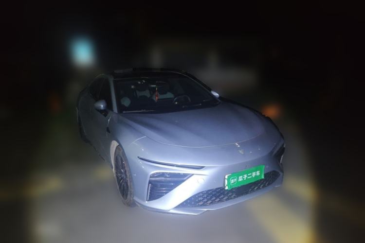 Used NETA S 2022 Extended-Range Version 1160 km Range Rear-Wheel Drive Mid-Grade Front Right 45 Deg