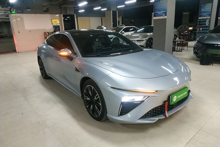 Used NETA S 2022 Pure Electric 715 km Range Rear-Wheel Drive Mid-Range Version Front Right 45 Deg