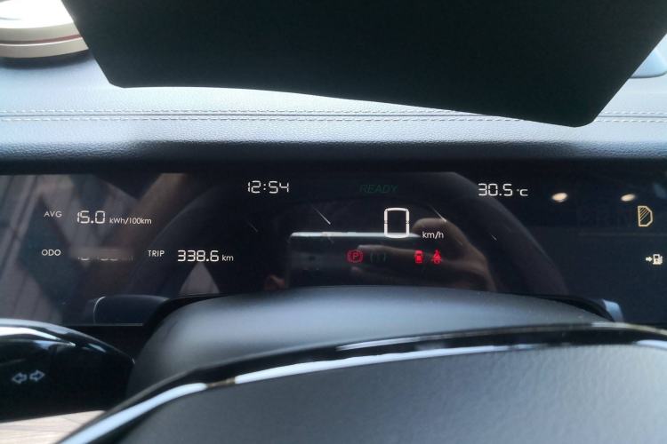 Used NETA S 2022 Pure Electric 715 km Range Rear-Wheel Drive Mid-Range Version Instrument Cluster