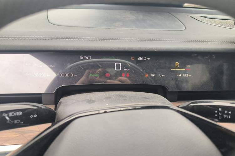 Used NETA S 2022 Extended-Range Version 1160 km Range Rear-Wheel Drive Mid-Grade Instrument Cluster