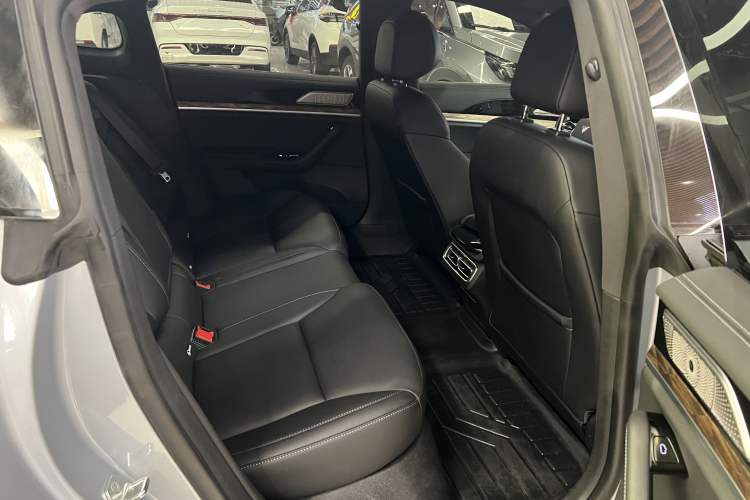 Used NETA S 2022 Extended-Range Version 1160 km Range Rear-Wheel-Drive Compact Edition Interior 10