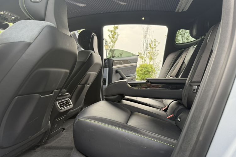 Used NETA S 2022 All-Electric 650 km Four-Wheel Drive Flagship Edition Interior 2