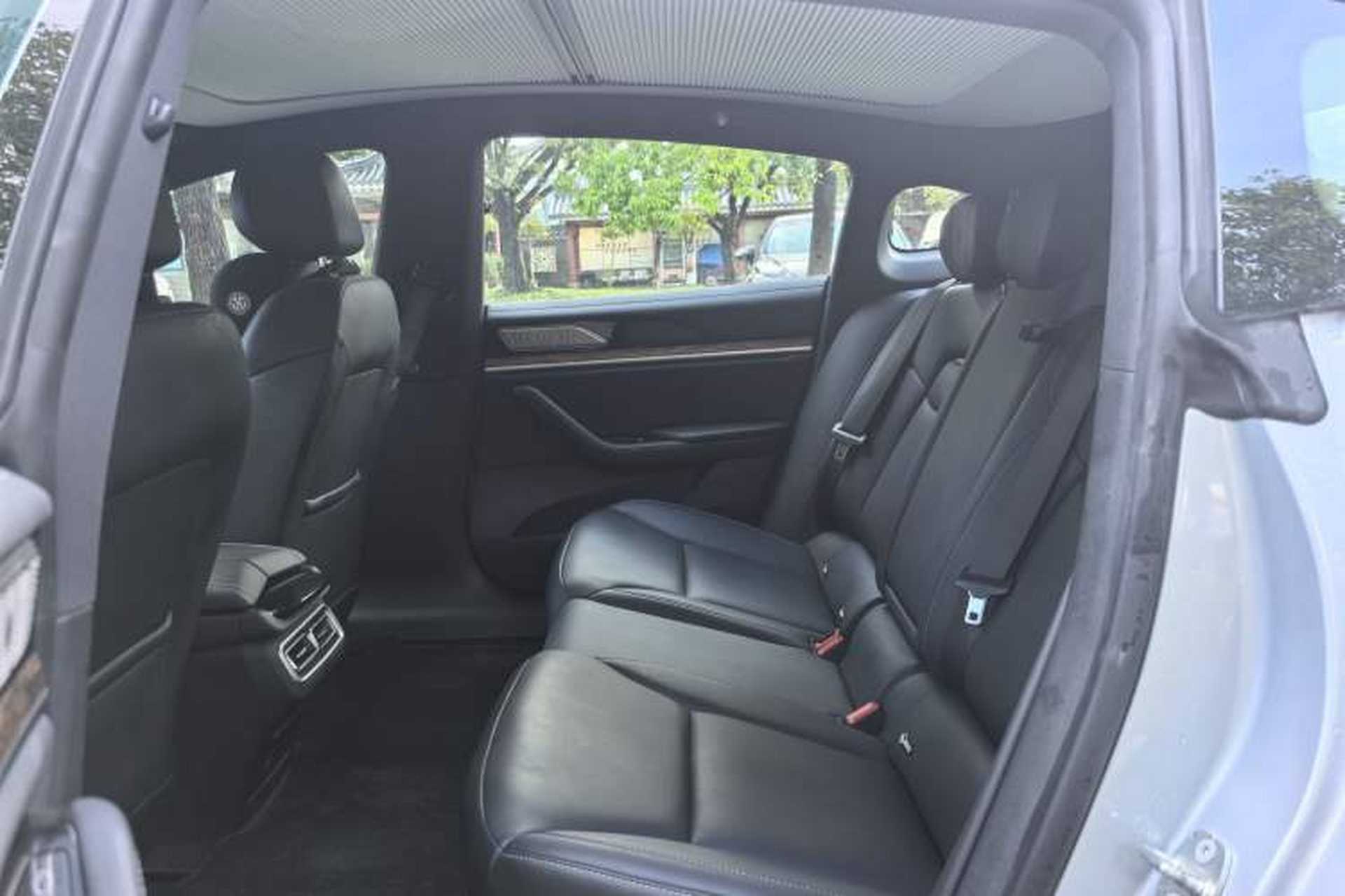 Used NETA S 2022 Extended-Range Version 1160 km Range Rear-Wheel-Drive Compact Edition Interior 2