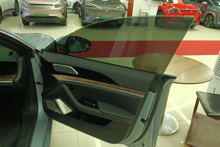 Used NETA S 2022 Extended-Range Version 1160 km Range Rear-Wheel-Drive Compact Edition Interior 2