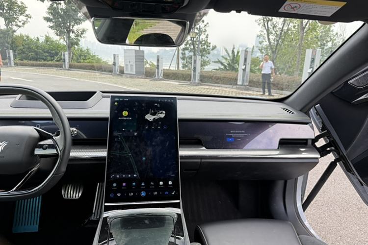 Used NETA S 2022 All-Electric 650 km Four-Wheel Drive Flagship Edition Interior 3